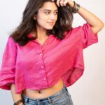 Riddhi Dogra Instagram - Chalein phir ✨🪐♾️🙏 📸 @thephotowalla_ 📍 @theperspectivebox 💇🏻‍♀️ @hair_by_rahulsharma 💄👗👠 @Me !
