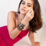 Riddhi Dogra Instagram - It’s a ‘Finally can put a song on multiple photos’ POST ! Huzzaahh 🥳 Post shoot pictures are most fun ! 📸 @thephotowalla_ 📍 @theperspectivebox 💇🏻‍♀️ @hair_by_rahulsharma 💄👗👠 @Me !