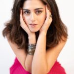 Riddhi Dogra Instagram - It’s a ‘Finally can put a song on multiple photos’ POST ! Huzzaahh 🥳 Post shoot pictures are most fun ! 📸 @thephotowalla_ 📍 @theperspectivebox 💇🏻‍♀️ @hair_by_rahulsharma 💄👗👠 @Me !