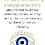 Riddhi Dogra Instagram - 🧿🧿🧿🧿🧿🧿🧿🧿 My favorite emoji now at my home!!! Love it @madhavi_adalja Thank you for this absolutely stunning piece of art of the evil eye. Having met you I know you're not just a fantastic artist but a kind and compassionate person. So I know this is not only powerful but has the most positive energies. Thank you. Your art makes me want to renovate/move my house 😅🥰♥️🧿 Thanks Shreya @matsya_media for introducing me to Madhavi