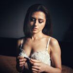 Riddhi Dogra Instagram – Can this song leave my head pls 🤦🏻‍♀️😮‍💨🥰😅

📸 @bharat_rawail