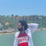 Rio Raj Instagram - Vanakkam de mapla Pattaya la irunthu 🤪 @siambayshorepattaya @blessingtourschennai @larkholidays_thailand #amazingthailand #blessingtours Siam Bayshore Resort, Pattaya