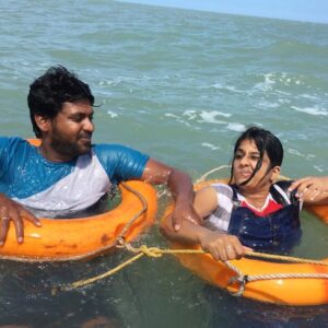 Rio Raj Instagram - Happy 6th Year Anniversary to me 😁 😘 
Thank u so much to you for coming in my life and being with me 🤗 
And ya Wishing you for many more Fight , misunderstanding , arguments more than that lots and lots of Love 💕  Happy Anniversary de Venna Mavale 😁😘 @sruthi.rav