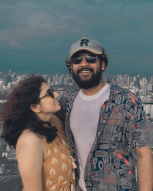 Rio Raj Instagram - Happy Happy Birthday @sruthi.rav ❤️ 
I love you as always 🤗

Pirantha Naal Vazhthukal re Venna mavale 😁

🤗❤️