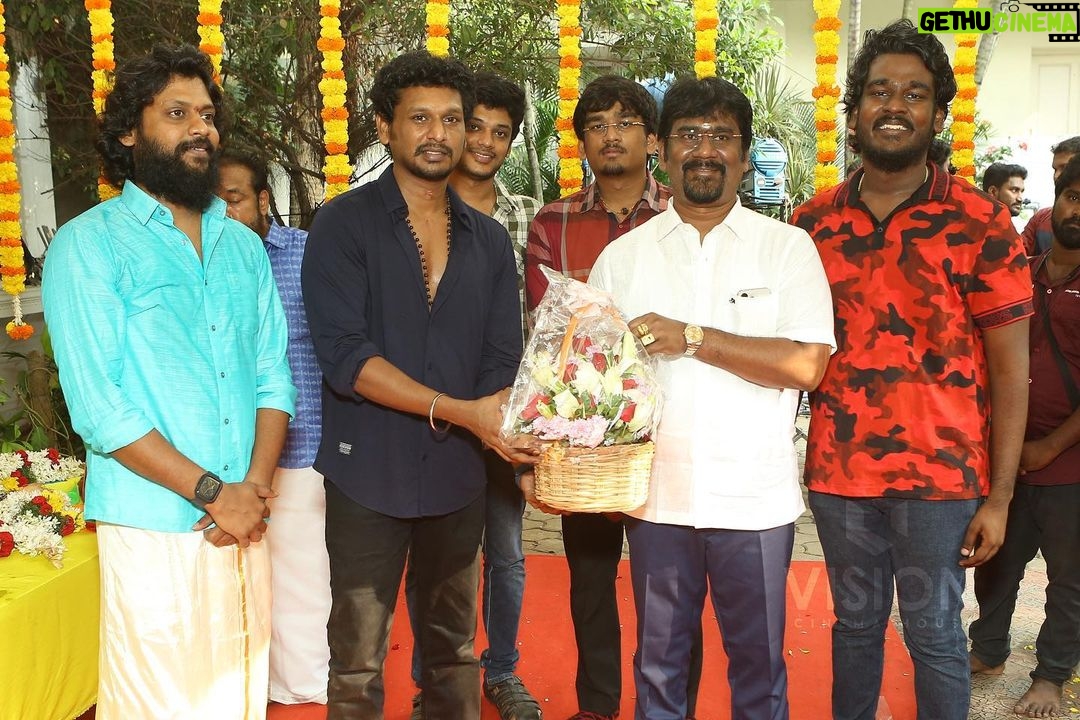 Rio Raj Instagram - Our heart it filled with joy! A movie from our heart and soul! So happy to start this project with this amazing team of friends! Thank you so much @arul.rich sir for believing in us and thank you @lokesh.kanagaraj Brother ππ»π€for this amazing positive start ! Your presence itself has given us extra confidence! Thank you all who always stand by me! We will all give out heart and soul to this movie and make it as entertaining as possible @VCHPRODUCTION @thisismathewo @arul.rich @thisismathewo @rio.raj @bhavyatrikha @malavika_manojj @vkvigneshkanna @kevinfelson @praveenalalithabhai @actoraegan @elangokumanan @hari.harry1 @siddhukumar @rahul_kg_vignesh @varun_kg_official @anbu_thasan #VCH #visioncinemahouse #productionno1 #rioraj3