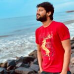 Rio Raj Instagram – Nantha Andha beach lover 🤩
Trust me 🤪
#beach #beachvibes 
PC : @kalaiarasanthangavel
