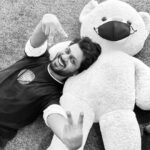 Rio Raj Instagram – Mallakka paduthuuu urulardhu evlo sogam… 🤪
.
.
Ipolam Saturday Varradhum Therila… poradhum Therila …. 🥶

#saturdayvibes