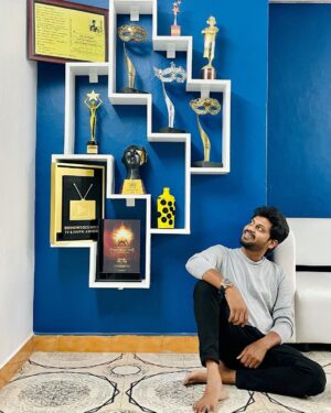 Rio Raj Instagram - I finally got this shelf and arranged all these to remind me of where I started and all that I have been through and to where I am. And more importantly, to keep running till I fill the whole wall with this! 
This pandemic apart from taking lives, is taking our joy and positivity. All we can hold on to now is hope and the little joys and happiness and keep running for a better tomorrow! 
Also, thank you! All of you❤️

#nevergiveup #keeprunning #onedayatatime #donotlosehope #loveyouall