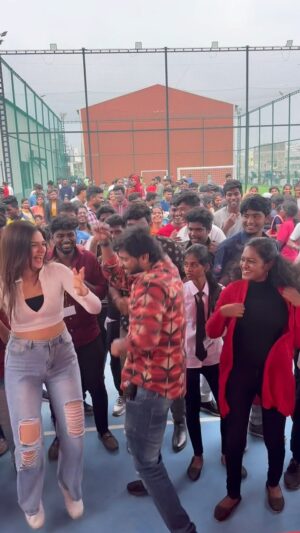 Rio Raj Instagram - Seri Andha hook step ah panni utruvomnu 😁 
#joeCulturalsong #Joethemovie 💖💙

Idhutha Andha Hook step uh 
Padathula konjam better ah ve irukkum 😁😂
To see the proper step visit YouTube 🥶

A @hariharanram_24 🎬
⭐ing: @rio.raj
@siddhukumar 🎼

@rahul_kg_vignesh🎥
@varun_kg_official🎞✂️

Co produced by @pannaibrothersoffl

Produced by @visioncinemahouse @arulanandhu.d @thisismathewo

All India Theatrical Release by
@sakthifilmfactory

@bhavyatrikha
@malavika_manojj
@anbu_thasan
@actoraegan
@vkvigneshkanna
@kevinfelson
@praveenalalithabhai
@elangokumanan
@vjrakesh_offl
@studiodigibi
@Abusdc