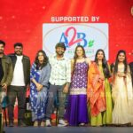 Rio Raj Instagram - From the Man himself #vetrimaaran sir. I feel honoured and extremely blessed. Thank you @behindwoodsofficial !! Getting an Award as a Lead from The Man who selected me from the crowd during my first acting audition in @vijaytelevision Thanks To Universe 💖 and Team Joe 💖 Thank you so much @arulanandhu.d sir 🙏🏻 @visioncinemahouse forever Grateful 😊