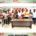 Rio Raj Instagram - Thank you @sakthivelan_b sir For celebrating our success 💖 Thank you so much for #celebratinglove 💖💙 #joerunningsuccessfully #peoplelovejoe @hariharanram_24 🎬 ⭐️ing : @rio.raj A @siddhukumar @rahul_kg_vignesh🎥 @varun_kg_official🎞✂️ Co produced by @pannaibrothersoffl Produced by @vchproduction @arulanandhu.d @thisismathewo @bhavyatrikha @malavika_manojj @anbu_thasan @actoraegan @vkvigneshkanna @kevinfelson @praveenalalithabhai @elangokumanan @vjrakesh_offl @studiodigibi @Abusdc @chals_dance_director @thinkmusicofficial @donechannel1