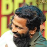 Rio Raj Instagram - From the Man himself #vetrimaaran sir. I feel honoured and extremely blessed. Thank you @behindwoodsofficial !! Getting an Award as a Lead from The Man who selected me from the crowd during my first acting audition in @vijaytelevision Thanks To Universe 💖 and Team Joe 💖 Thank you so much @arulanandhu.d sir 🙏🏻 @visioncinemahouse forever Grateful 😊