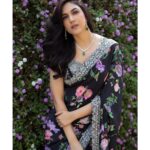 Ritu Varma Instagram – 💟

Outfit @anushareddy.couture 
Jewellery @starlajewelsofficial 
Styling @sandhya_sabbavarapu @team_sandhya
Styling team @thumu_bhavana @sunandini_vijjagiri
MUA @makeupartist_arti Hair @durgarao_kvv 
Photography @adrin_sequeira