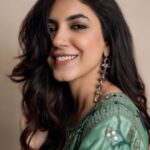 Ritu Varma Instagram - 💚 Styling @ravali_chinthapatla Outfit @archanajaju.in Jewellery @tantra.brassjewellery MUA @abhiramisivakumar Hair @glambylucy_ak Shot by @theaaronobed