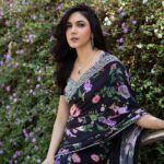 Ritu Varma Instagram – 💟

Outfit @anushareddy.couture 
Jewellery @starlajewelsofficial 
Styling @sandhya_sabbavarapu @team_sandhya
Styling team @thumu_bhavana @sunandini_vijjagiri
MUA @makeupartist_arti Hair @durgarao_kvv 
Photography @adrin_sequeira