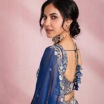 Ritu Varma Instagram - In festive mood 💙🦋🪁✨ Wishing everyone a very happy Sankranthi and Pongal!! Photographer @pranav.foto Styling @ravali_chinthapatla Outfit @swathiveldandi_official Jewellery @kalyanjewellers_official