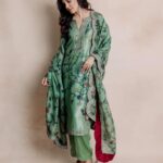 Ritu Varma Instagram - 💚 Styling @ravali_chinthapatla Outfit @archanajaju.in Jewellery @tantra.brassjewellery MUA @abhiramisivakumar Hair @glambylucy_ak Shot by @theaaronobed