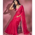 Ritu Varma Instagram - Desi Barbie 🩷✨💄💅 Saree @madzinlabel Jewellery @sheetalzaveribyvithaldas Styling @ravali_chinthapatla Shot by @the_pixel_farmer