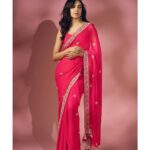 Ritu Varma Instagram - Desi Barbie 🩷✨💄💅 Saree @madzinlabel Jewellery @sheetalzaveribyvithaldas Styling @ravali_chinthapatla Shot by @the_pixel_farmer