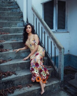 Ritu Varma Instagram - Do you suppose she’s a wildflower? 🌺🌸🌼

@akshay.rao.visuals x @rashmitathapa x @beautybymldnb