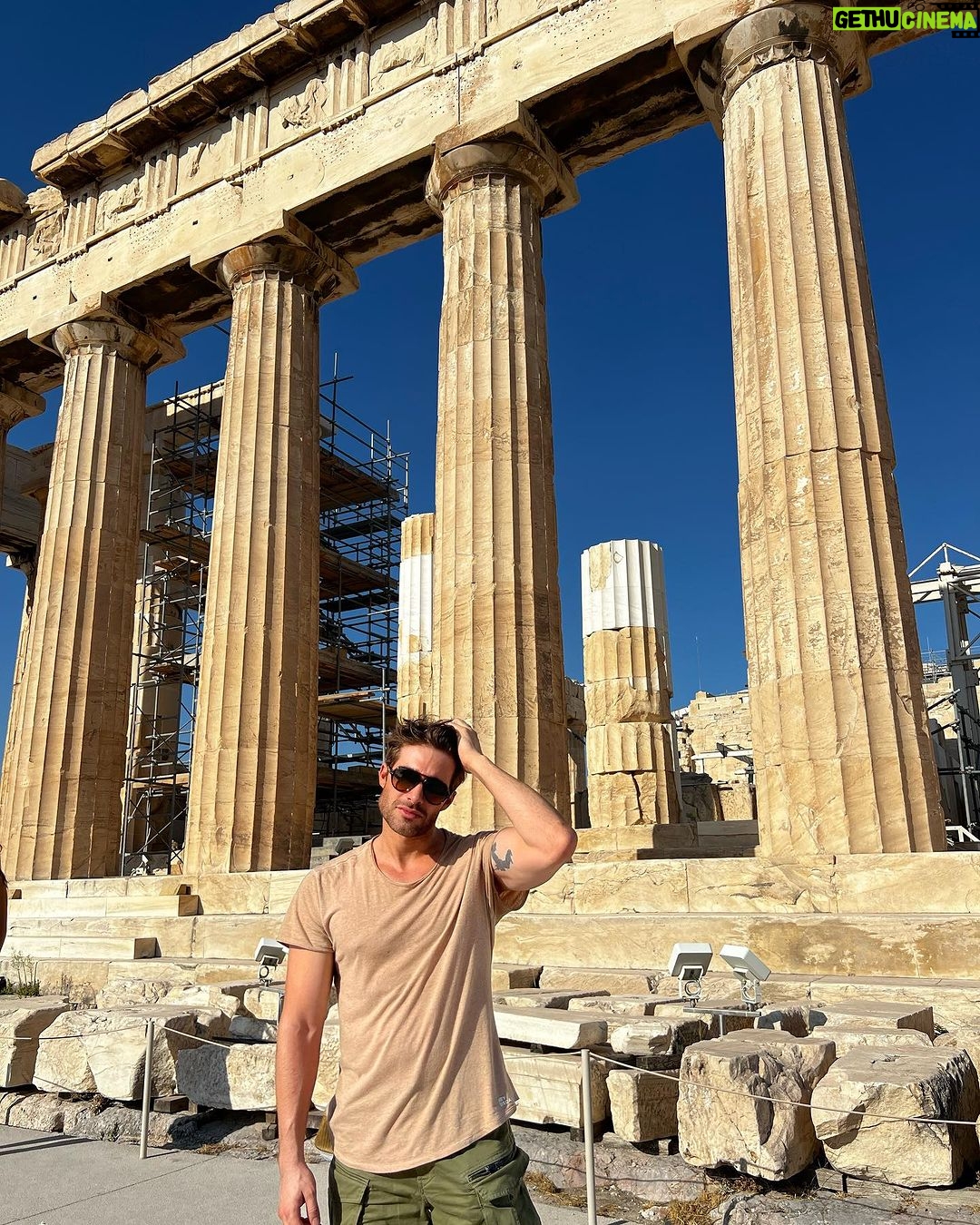 Rodrigo Guirao Díaz - 60.4K Likes - Otro lugar que soñaba conocer 🫶 #grecia #atenas #acropolis #partenon