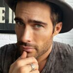 Rodrigo Guirao Díaz Instagram - Presumiendo mi nuevo anillo Blues de @jewelrydesignerdarrensimonian Thanks: @maryrileysimeone @ivansingh_ok #bluesring #blues #ring