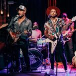 Rodrigo Guirao Díaz Instagram - Vino @ivansingh_ok desde Chicago a Miami para hacer dos shows, uno en @savagelabswynwood y el de ayer en @theandersonmiami . Tuve el placer de compartir escenario con mi amigo después de tanto tiempo y también de estar junto a la banda de @duck.romero Esto fue para mi reencontrarme con la música una vez más un año entero en el que estuve en mi modo actor. Gracias por las fotos y los videos al genio de @felipe22herrera con el que además tengo el gusto de trabajar a diario. 🎸🎸🎸 The Anderson Miami