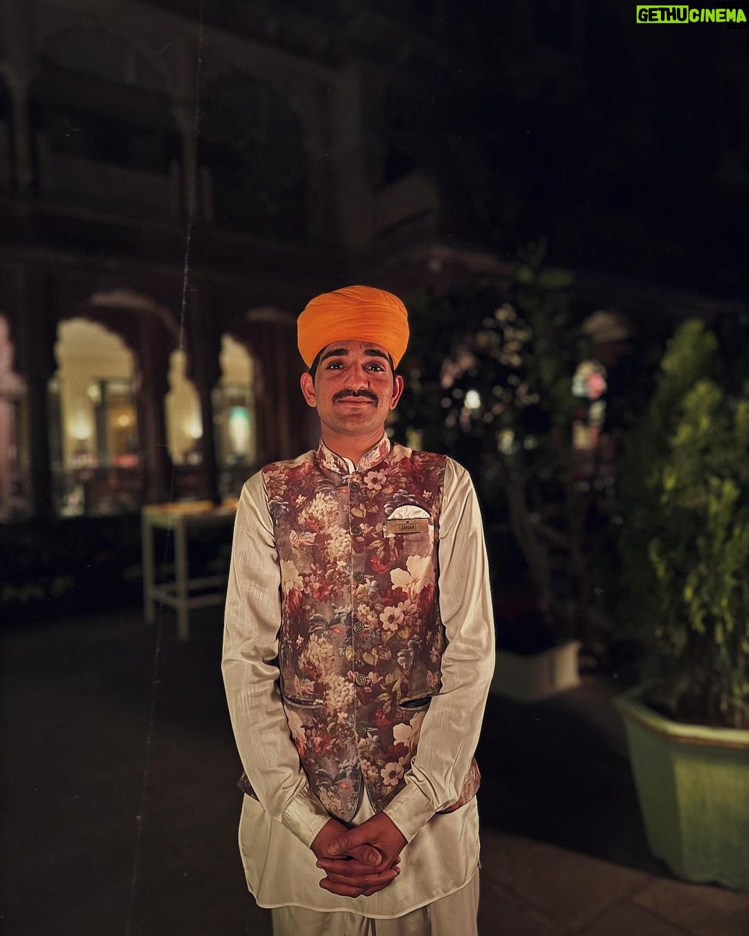 Rohit Suresh Saraf Instagram - It wasn’t the bonfire, but the people that kept us warm ♥️ Narender Bhavan, Bikaner