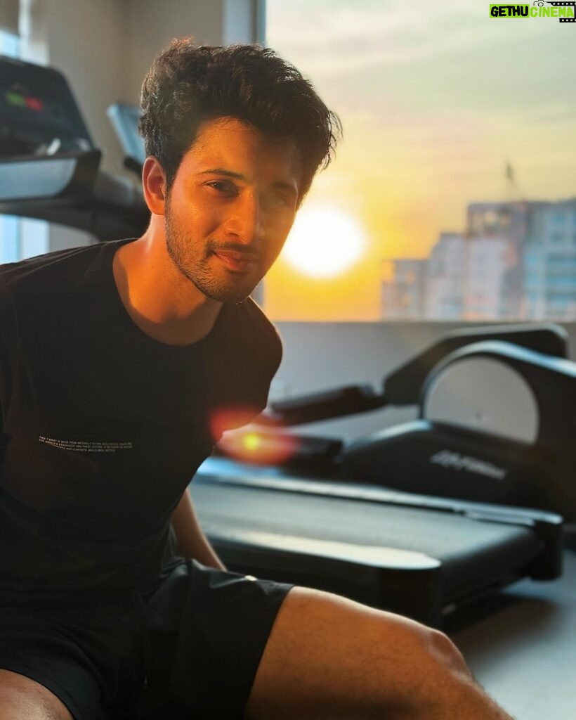 Rohit Suresh Saraf Instagram - * goes to the gym once..