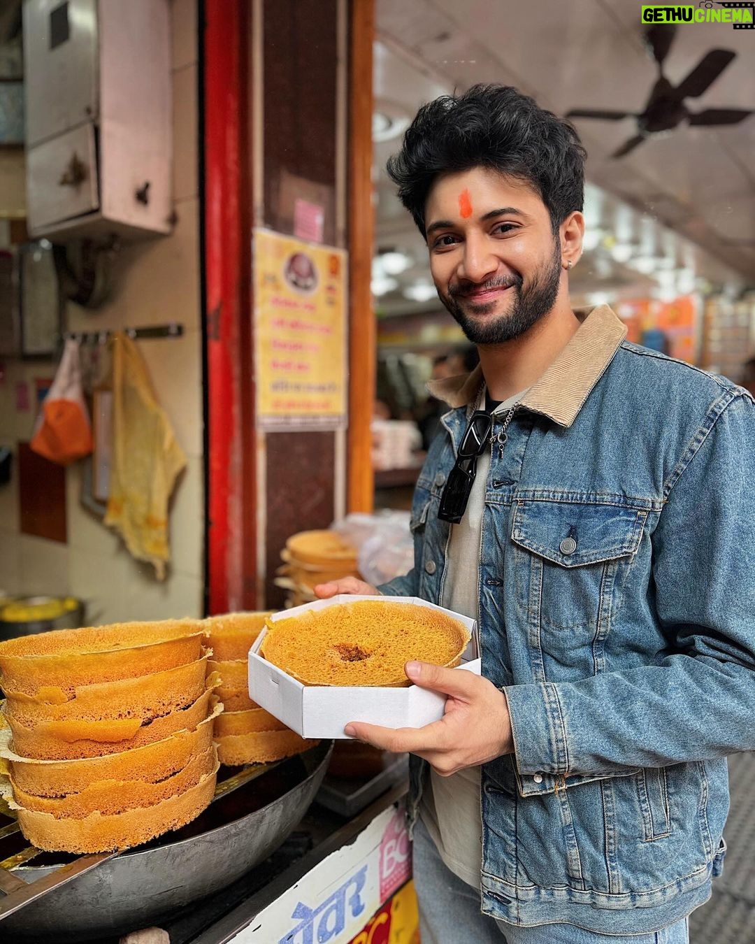 Rohit Suresh Saraf Instagram - I may look okay but deep down I just wanna have Ghevar and Bhujiya 😭