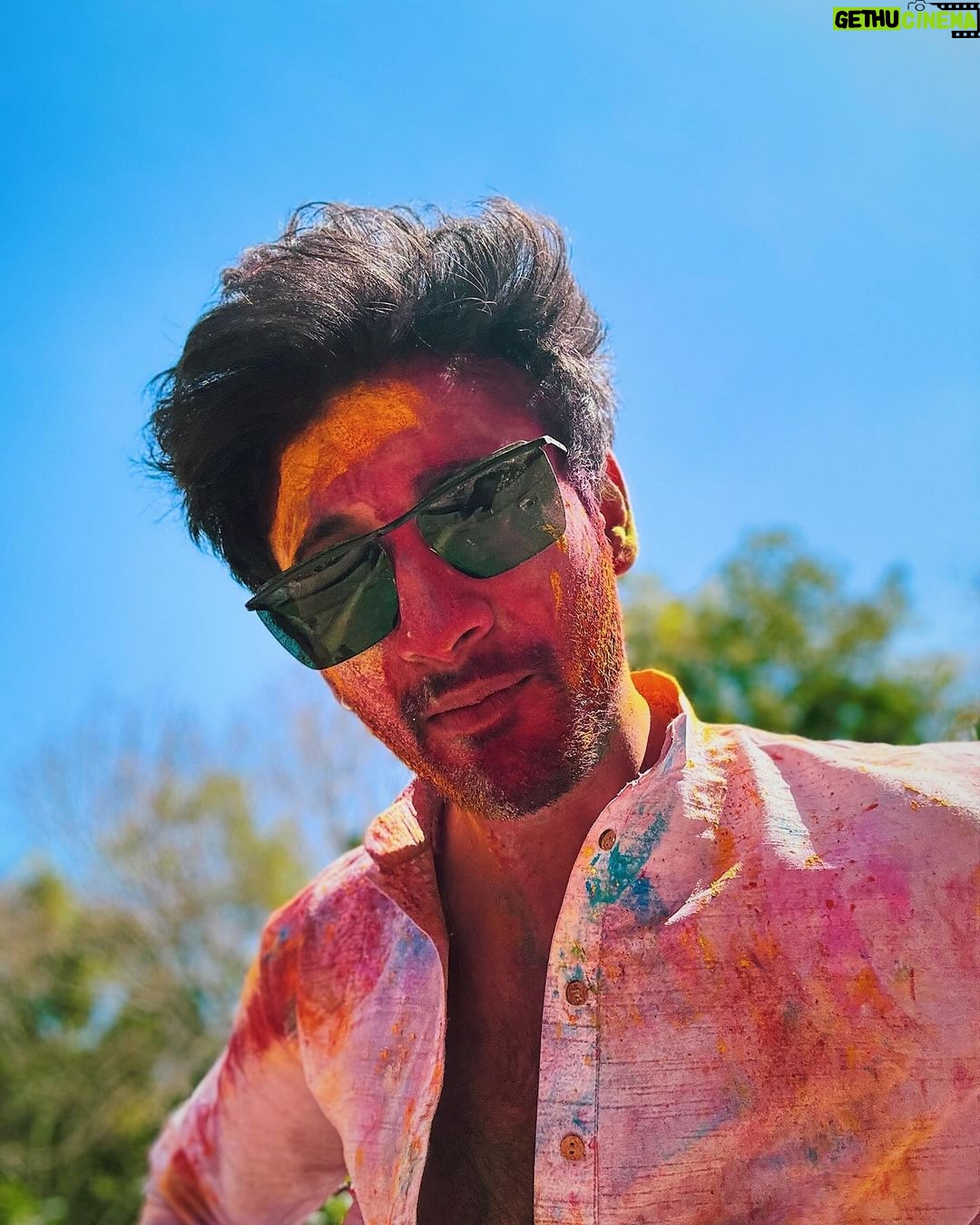 Rohit Suresh Saraf - 856.5K Likes - Nothing like Holi in Dilli ๐ปโฅ๏ธ