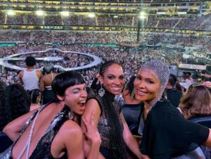 Rosario Dawson Instagram - Look Around It’s Me And My Crew - Big Energy