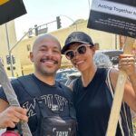 Rosario Dawson Instagram - GO TEAM! #sagaftrastrike #sagaftrastrong #wgastrike #wgastrong DAY 1