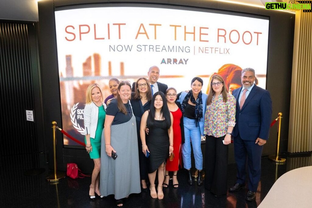 Rosario Dawson Instagram - @splitattherootfilm is a beautiful portrayal of the power of communities coming together to support one another. It tells the story of the beginnings of an organization called Immigrant Families Together that works to support and reunite families – like Yeni’s and Rosie’s – who are separated at the U.S.-Mexico border. To date, @immfamtogether has reunited more than 130 families simply by the power of individuals coming together to take action. But there is still work to be done and there are still thousands of other families that need our help. What a powerful screening it was last night in DC! Thank you all who came out in support 🤍 #splitattheroot #arrayreleasing @votolatino Motion Picture Association