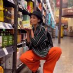 Rosario Dawson Instagram - Hey @totalwineorlando ☀️ We’re coming for you! On Sunday, April 2 from 7-8:00pm @rosariodawson will be in-store signing her Margalicious Margaritas all evening long. Come enjoy a drink with us! Link in bio • sign up to attend • limited space available #wildlydignified #meetandgreet #orlandofl #readytosip