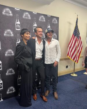Rosario Dawson Instagram - We need to #SaveSoil and watching and sharing @commongroundfilm can help us do just that. This documentary is more than just a film; it’s a part of a growing movement that is galvanizing Americans of all walks of life to bring about a change in our food and agriculture system, including the #FarmBill! 

There is power and hope in the hands of the diverse community of farmers – black, white, indigenous – who are leading the charge with regenerative models of agriculture. Their work could be the key to balancing our climate, replenishing our water sources,  preserving our health, and reviving our economy.

Storytelling is humanity’s oldest and most potent tradition. And, it’s this power of storytelling that can incite change, bring communities together, and guide us toward solutions. I truly believe that when people are equipped with knowledge, we possess the power to bring about unimaginable transformation. 🌱 

COMMON GROUND was granted the SAG-AFTRA interim agreement waiver to promote and screen as an unaffiliated indie documentary.