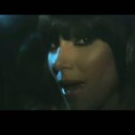 Roselyn Sánchez Instagram - In between Sebella and Dylan this happened 😉 I think Sebi was around two and a half yrs when we shot this video with the genius @davemeyers If you look closely you’ll see @ebwinter 🥰 Thanks @sanchezwintergermany for the memory Pero por supuesto!! NA’ … voy a usar otro modelo… la tonta yo!!! Jamás! #pickupyourgame #haceañitos