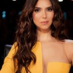 Roselyn Sánchez Instagram - Gracias a todo mi equipo! Con ustedes todo 💕💕 Stylist: @gabyrougestyle @aylamorales H/M: @geraldstylist Rep: @joebonillaoficial Assist: @katiadelpinodearmas Photos: @photomanzanilla Dress: @concepcionmiranda Jewelry: @wishfinejewelry