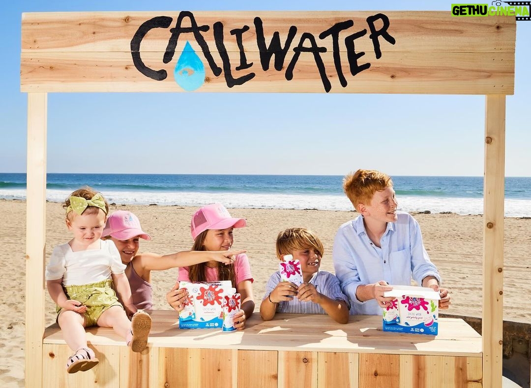 Roselyn Sánchez Instagram - Say hello to Caliwater Kids!! I’ve teamed up with mom to be Vanessa Hudgens, and fellow moms Nikki Reed and Brooke Burke to launch these delicious Caliwater Kids cactus water pouches made from the prickly-pear fruit. These pouches have been kid tested and parent approved with a mission to help you keep your little ones healthy and hydrated. Proudly supporting Olive Crest, a portion of proceeds goes to preventing child abuse and empowering families in crisis. I can’t wait for you to try 🌵💦 @vanessahudgens @olivertrevena @nikkireed @brookeburke @caliwater