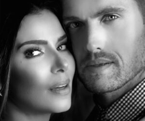 Roselyn Sánchez Instagram - Forever and Ever and Always…
Así nos quiero ver por siempre…
Smiling, enjoying life and being grateful for every moment.
Happy Valentine’s to my beautiful family 💫

Happy Valentines to every person visiting my page! Know that I appreciate you and wish you a stunning day with your loved one… 🥰

Feliz Día del Amor y La Amistad!