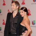Roselyn Sánchez Instagram - Forever and Ever and Always… Así nos quiero ver por siempre… Smiling, enjoying life and being grateful for every moment. Happy Valentine’s to my beautiful family 💫 Happy Valentines to every person visiting my page! Know that I appreciate you and wish you a stunning day with your loved one… 🥰 Feliz Día del Amor y La Amistad!