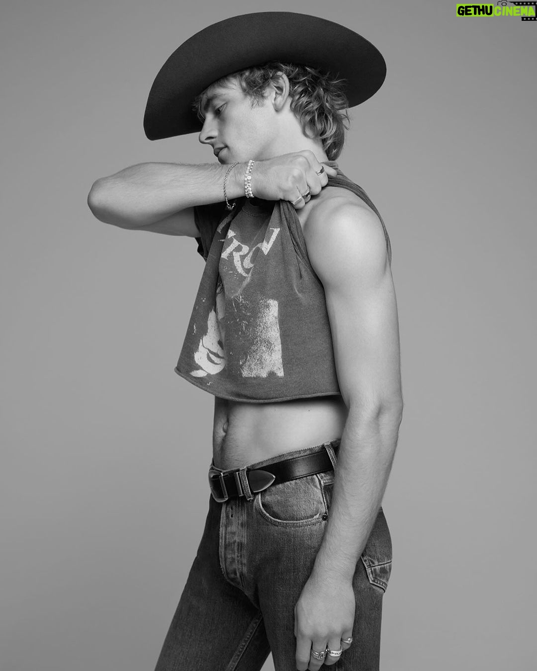 Ross Lynch Instagram - @heromag in conversation with @iambeckyg Photography @fabienkruszelnicki Fashion @daveysutton Grooming @thebradyleaat @premierhairandmakeup Photography Assistants @jdyevns @brunomcg Fashion Assistants @alex.trillo @henry_bouff Grooming Assistant @ohman