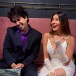 Ruma Sharma Instagram - Flirting is Therapy 🫰☺️ #dharmeshnayak #rumasharma #comedy #funny #flirty #romantic #memes #relatable #explore