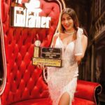 Ruma Sharma Instagram - Feeling incredibly grateful and honored to have received this amazing award as #versatileactress 🙏🏆 Thank you all for your support and encouragement This wouldn’t have been possible without you all ❤️✨ special thanks to @dpiafofficial @kalyanjijanaofficial for this honour 💓 . #rumasharma #newaward #gratitudepost #riseandshine☀️ Mumbai, Maharashtra