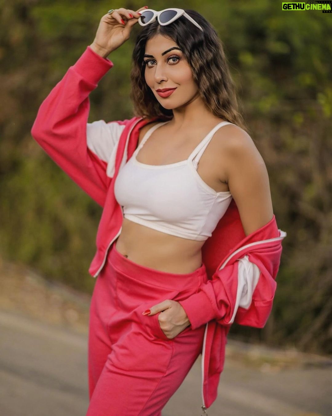 Ruma Sharma Instagram - When comfort meets style 🫶🏻 Wearing - @athenalifestyle.in . . Styled by - @yourstylistforever Shot by - @lsd.photography.official Edit by - @wasey_rock69 . #rumasharma #comfyclothing #casualandchic #fashiongoal #dressedtoimpress #coord #stylestatement #streetstyle India