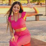 Ruma Sharma Instagram - Your daily sunshine 🌻 . . Edit by - @wasey_rock69 . #rumasharma #goodvibesonly✨ #sunshine☀️ #riseandshine #radiant #creatingmemories❤️ Dubai, United Arab Emirates