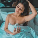 Ruma Sharma Instagram - Celebrating love and cuddled up with my bed where romance blooms in every corner ♥️♥️ What are your plans for this #valentinesday ?? . . Shot by - @qamarraza04 Edit by - @wasey_rock69 . #rumasharma #selfloveinbed #valentinesdayvibes #singleandchilling #singleandcontent #valentinesdayspecial Happy valentine's day