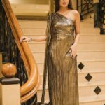 Ruma Sharma Instagram - Grateful beyond words to accept the first award of 2024 as Youth Icon 😍 Thank you #SocialMediaAcheiver for the honor Here’s to inspiring and empowering the next generation! ✨ Special thanks to @greenlight__media . Wearing - @thenewbold.in Styled by - @yourstylistforever Shot by - @lsd.photography.official Edit by - @wasey_rock69 . #firstaward #rumasharma #awardnight #awardoftheyear #blessed❤️ #riseandshine☀️ #ootdoftheday #partyweardress #goldendress #thenewbold #fashionlabel #goldendressgown #shimmerdress Mumbai, Maharashtra