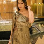 Ruma Sharma Instagram - Grateful beyond words to accept the first award of 2024 as Youth Icon 😍 Thank you #SocialMediaAcheiver for the honor Here’s to inspiring and empowering the next generation! ✨ Special thanks to @greenlight__media . Wearing - @thenewbold.in Styled by - @yourstylistforever Shot by - @lsd.photography.official Edit by - @wasey_rock69 . #firstaward #rumasharma #awardnight #awardoftheyear #blessed❤️ #riseandshine☀️ #ootdoftheday #partyweardress #goldendress #thenewbold #fashionlabel #goldendressgown #shimmerdress Mumbai, Maharashtra