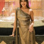Ruma Sharma Instagram - Grateful beyond words to accept the first award of 2024 as Youth Icon 😍 Thank you #SocialMediaAcheiver for the honor Here’s to inspiring and empowering the next generation! ✨ Special thanks to @greenlight__media . Wearing - @thenewbold.in Styled by - @yourstylistforever Shot by - @lsd.photography.official Edit by - @wasey_rock69 . #firstaward #rumasharma #awardnight #awardoftheyear #blessed❤️ #riseandshine☀️ #ootdoftheday #partyweardress #goldendress #thenewbold #fashionlabel #goldendressgown #shimmerdress Mumbai, Maharashtra